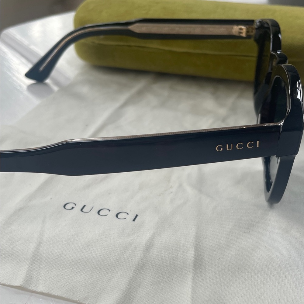Gucci unisex 49 mm black Sunglasses - Picture 2 of 6